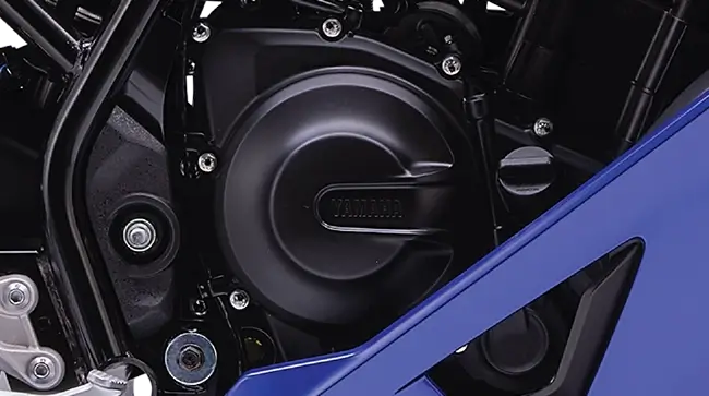 204 cc liquid-cooled engine